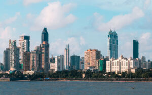 Read more about the article Top 5 Reasons To Invest in Mumbai Real Estate